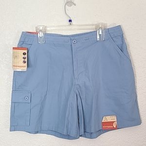 NWT Weatherproof women's shorts, size 16